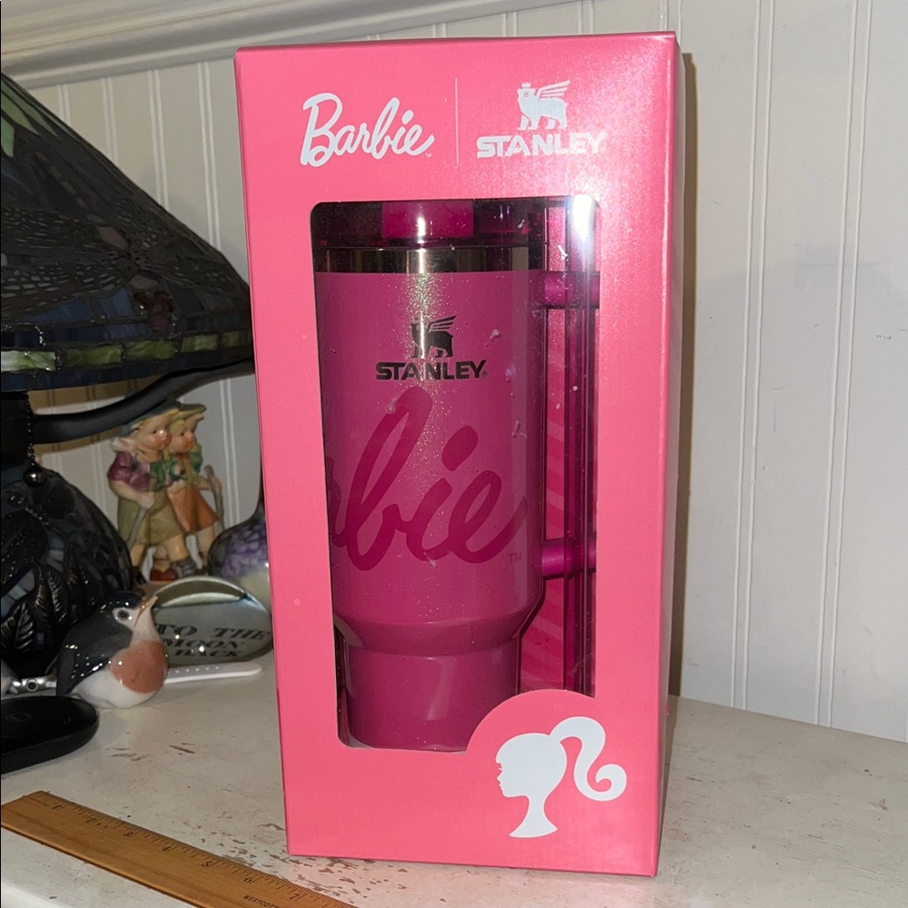 NWT Barbie x Stanley - Icon 40oz Quencher Limited Edition